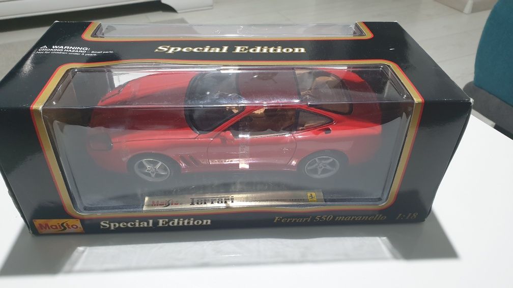 Maisto 1996 Ferrari 550 Maranello Special Edition Car 1 18
