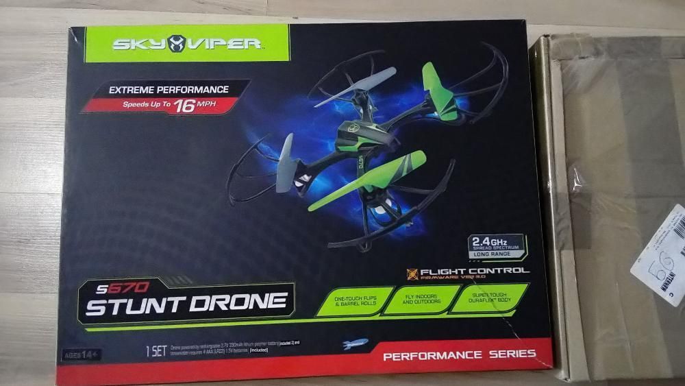 ДРОН- Sky Viper s670 Stunt Drone - 2.4 GHz Черен / Зелен - НОВ!