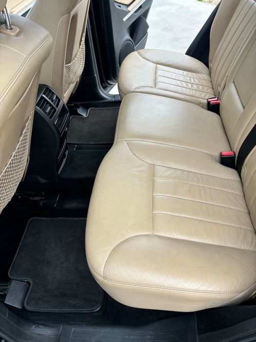 Vând Mercedes ML 320 cdi 4 matic edition 
An 2008
Motor de 3.0 v6
Deta