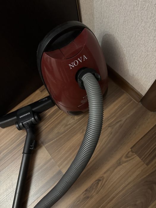 Продам пылесос NOVA