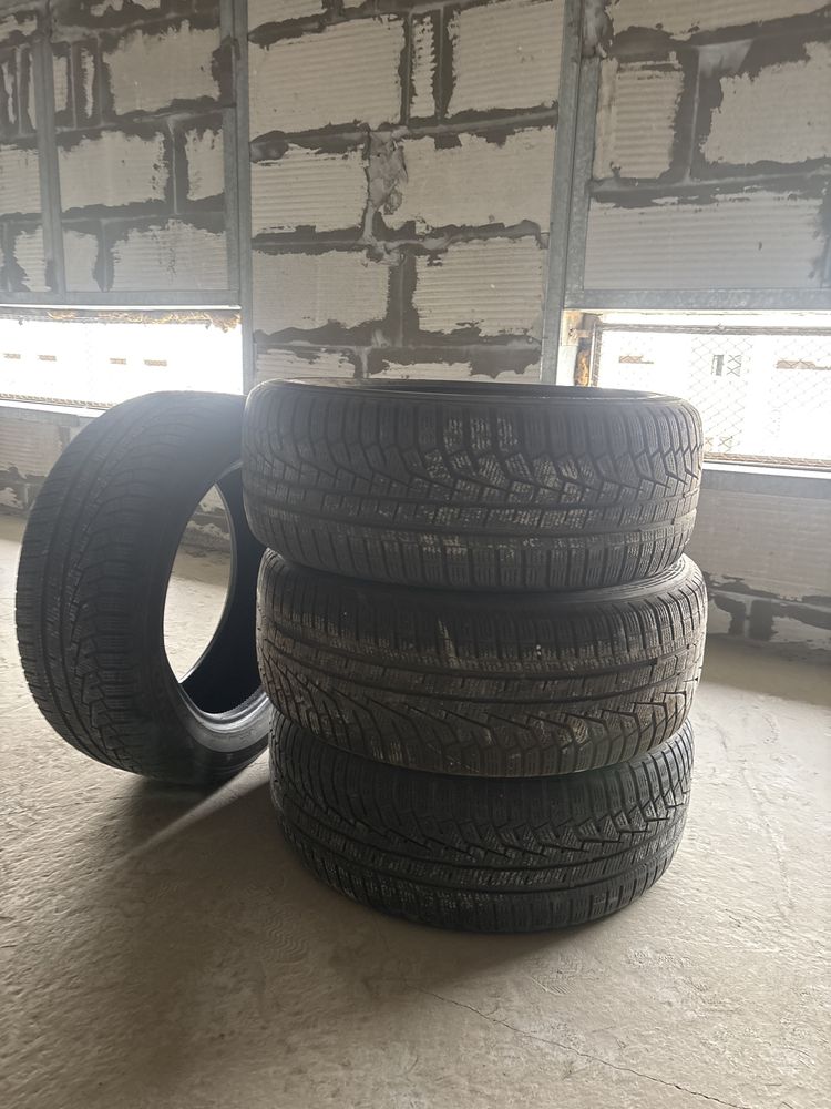Hankook Winter i*cept evo2 225/55 R17 — зима, 4 шины, б/у