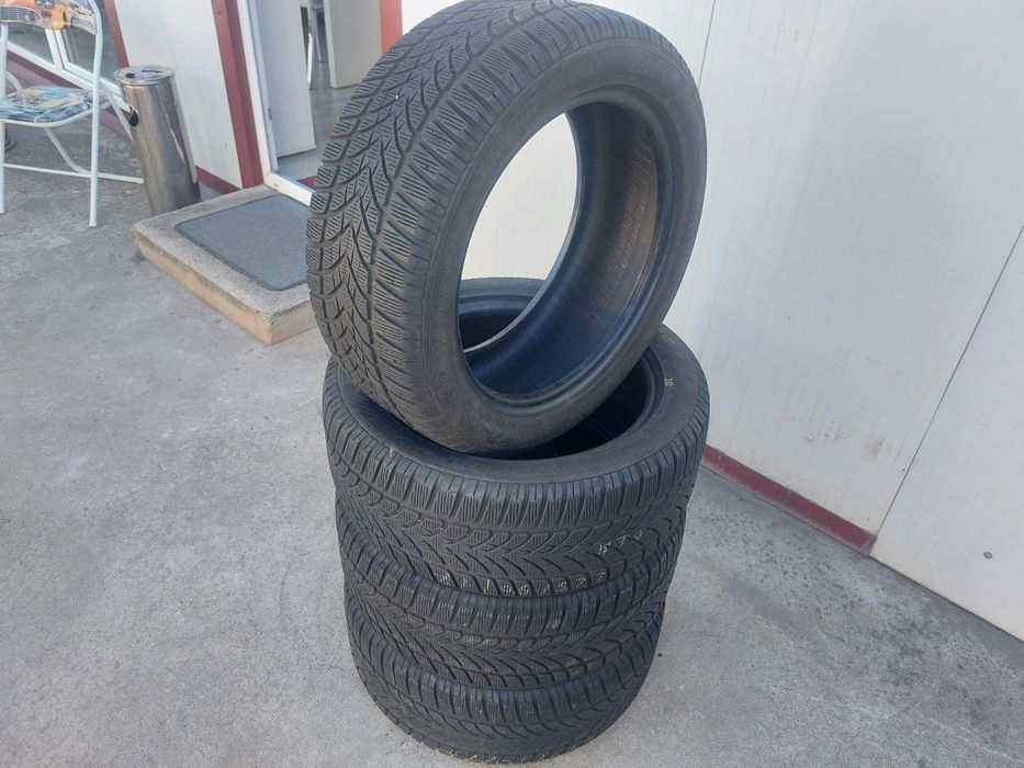 125 lei bucata! Set anvelope M+S/IARNA 225 50 17 Dunlop