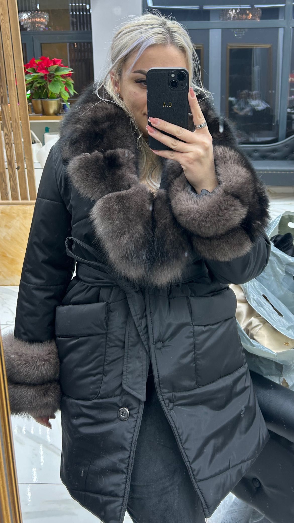 Oferta - Geci blana mai multe modele