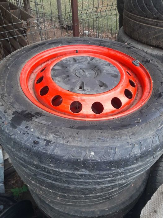 Jante pe 16 de mercedes si renault kango pe 14