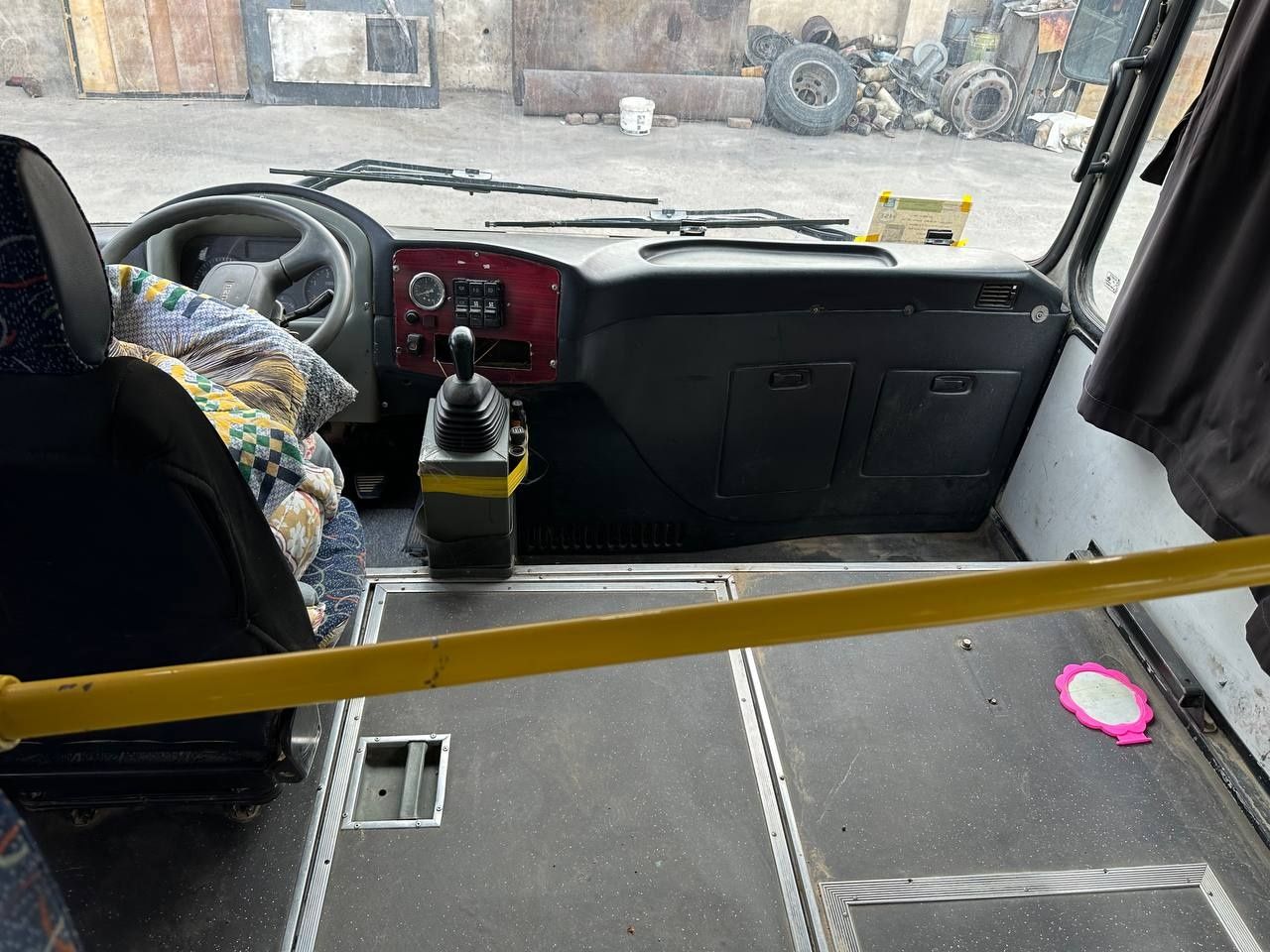 Isuzu srochno sotiladi