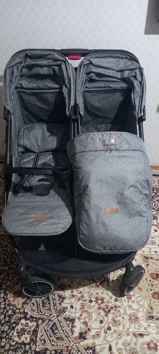 Продам двойную коляску