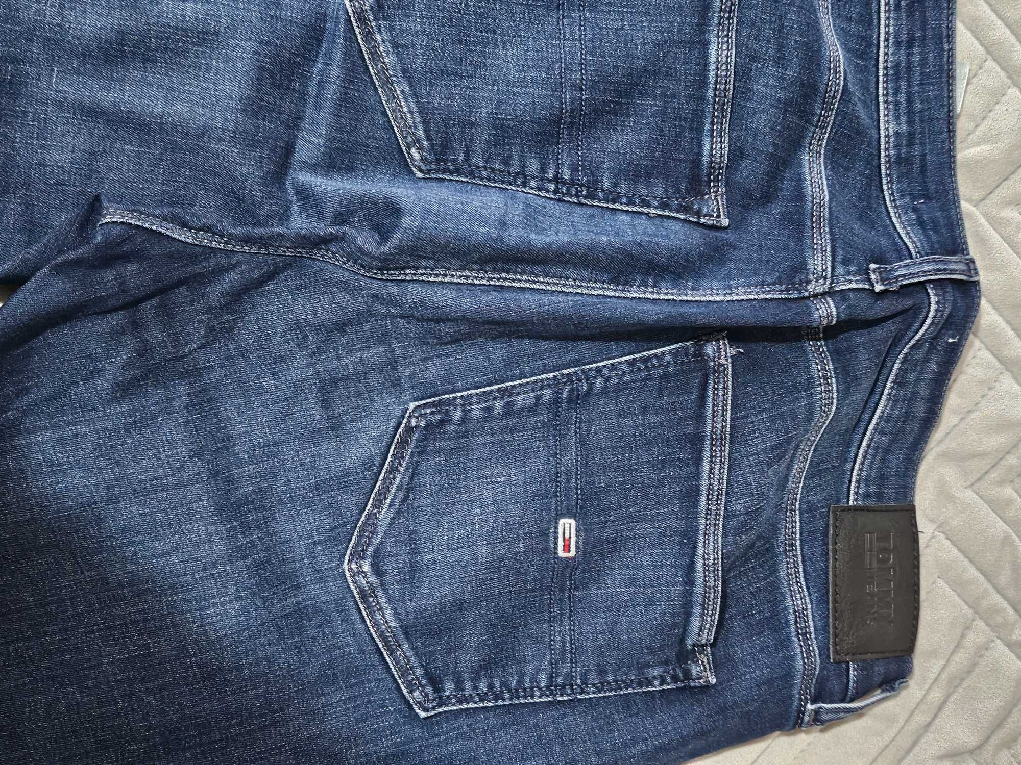 Blugi Tommy_hilfiger