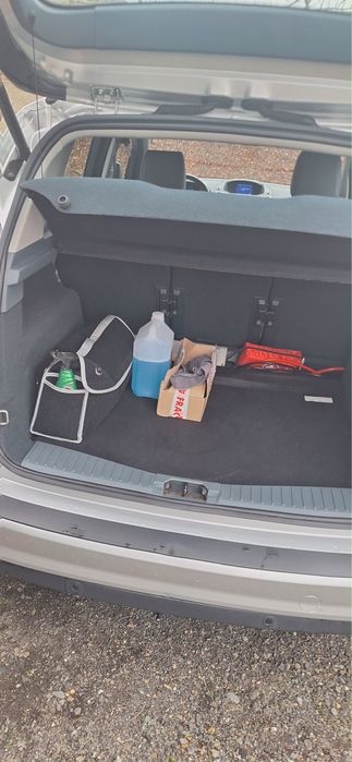 Vând Ford C-Max 2011 – stare excelentă, dotări premium!