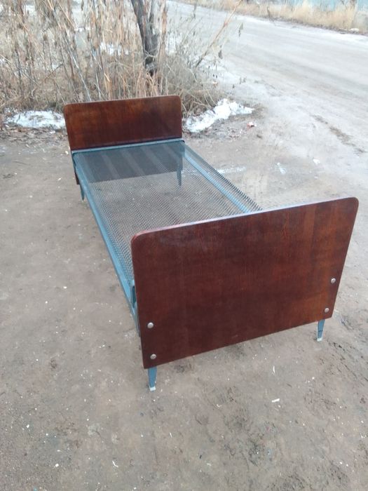 Кровать железная СССР чистый ухоженный целый 12000 тн