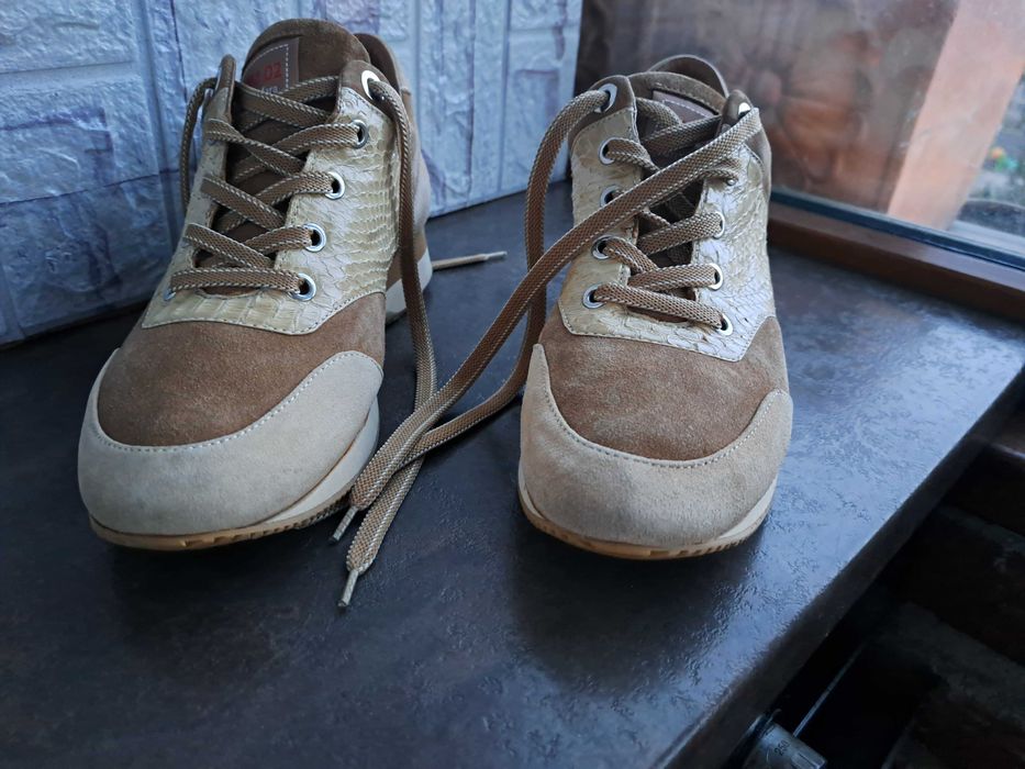 дамски обувки,кецове,маратонки,Max Mara номер 37,сникърс,платформа