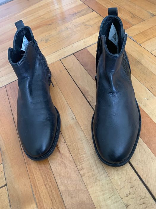 Ghetuțe pentru femei