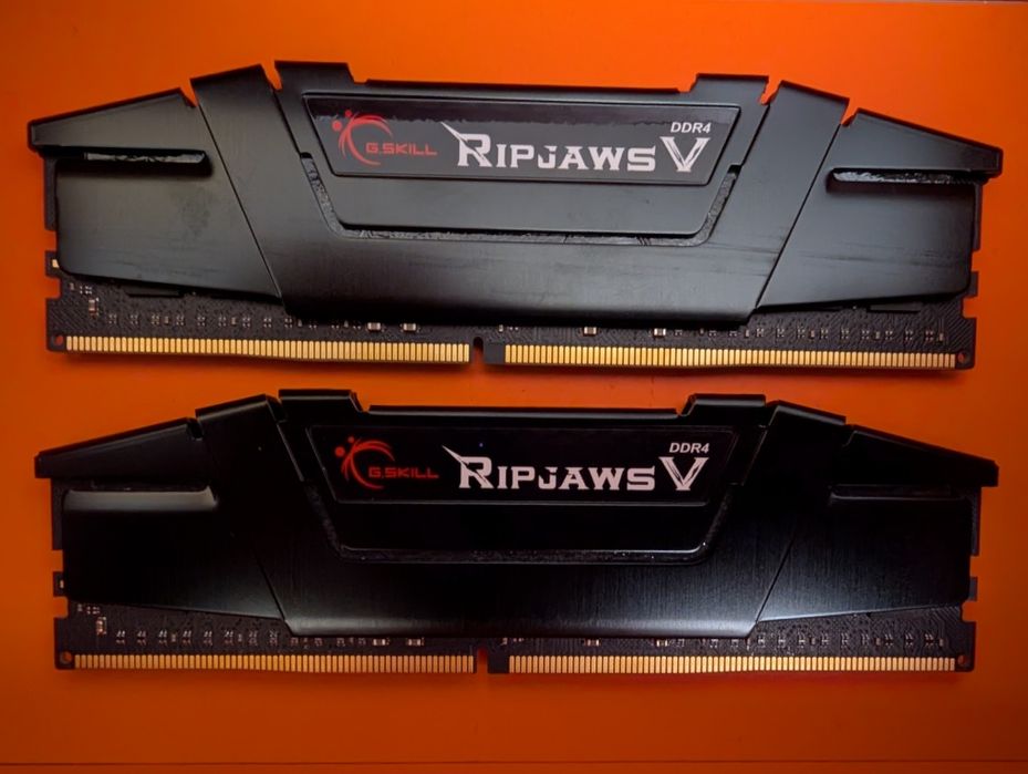 32GB (2x16GB) DDR4 RAM памет: G.Skill Ripjaws V, DDR4-3600 CL18