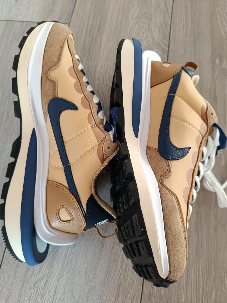 Nike sacai  nepurtati