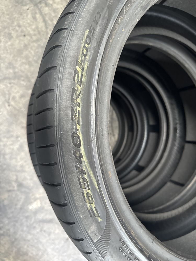 265/40/21 Pirelli