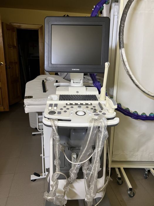 Srochno ! UZI apparat Samsung Sonoace r5 sotiladi