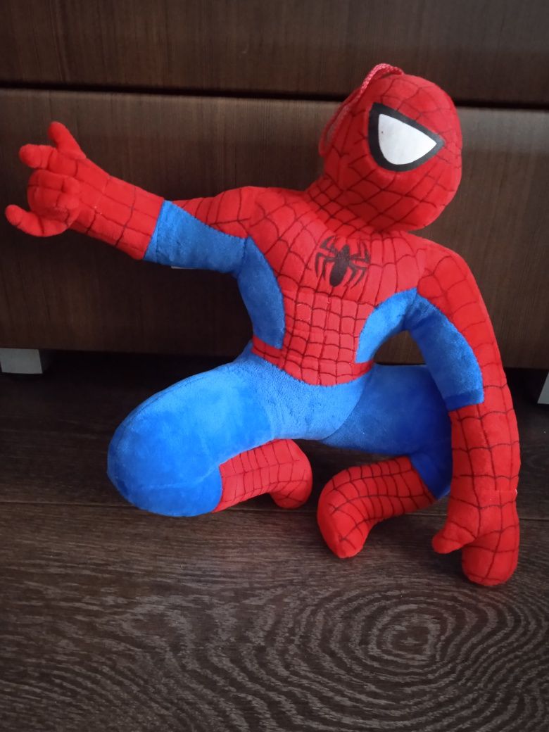 Мягкая игрушка "Человек паук"