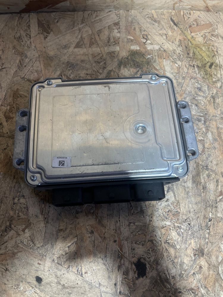 Calculator Motor/Ecu Prugeot Citroen 1.6HDI 0281013332