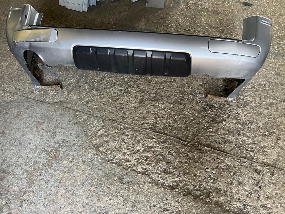 Продам бампер задний Mitsubishi Pajero  3
