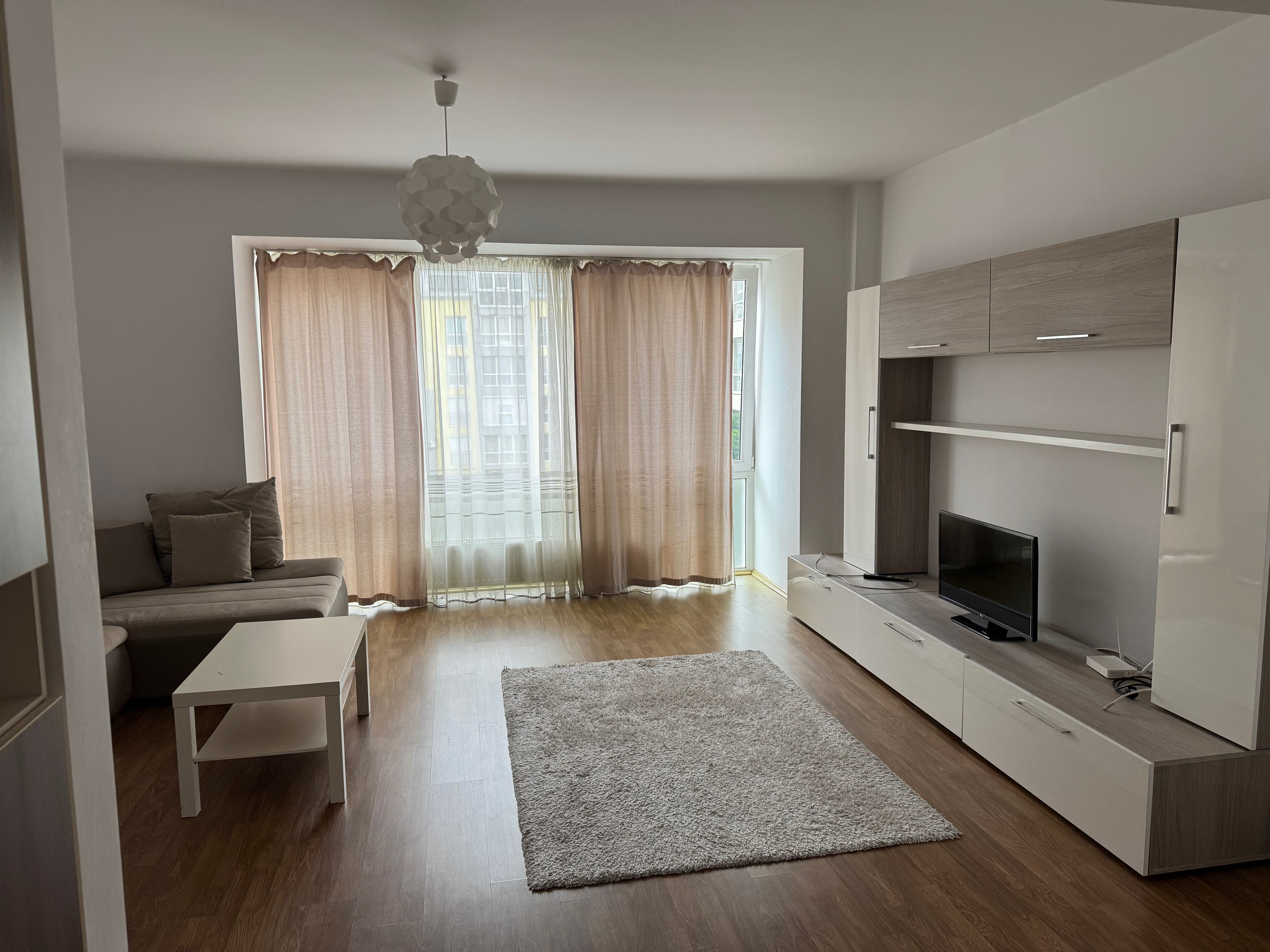 Închiriez studio Răcădau