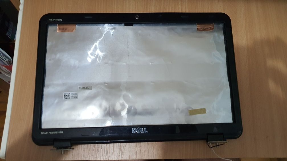 Dezmembrez DELL Inspiron N5110 i5 2.4 Ghz