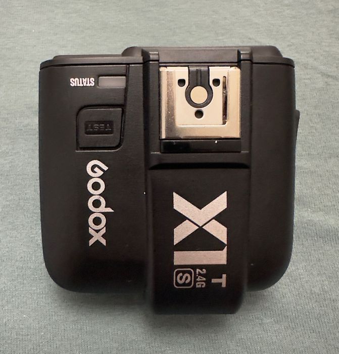 Sony A6400 + lentile și accesorii