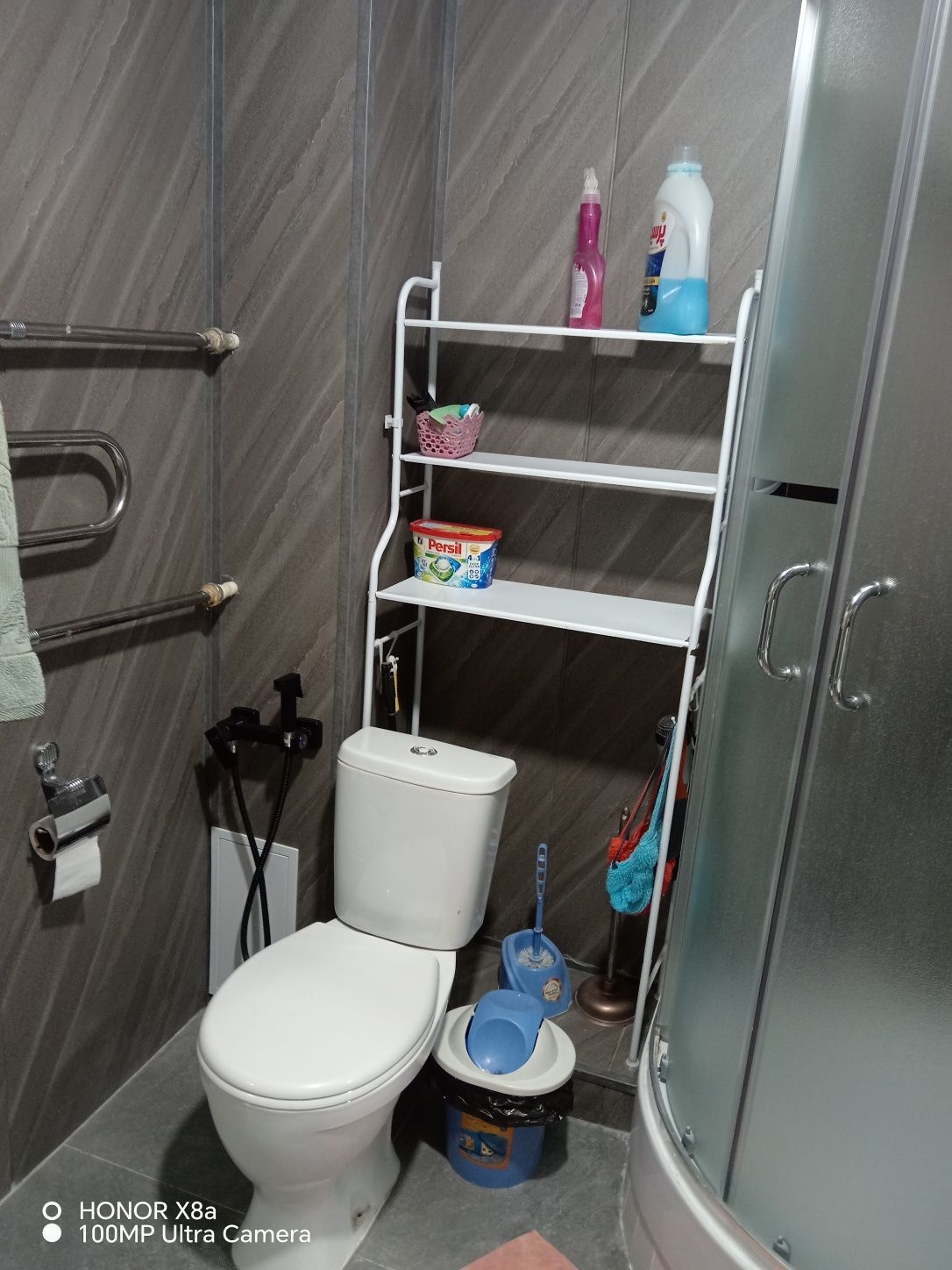 Сдается комната с хозяйкой 3 девушкам студенткам,.ФАРХАДСКИЙ базар