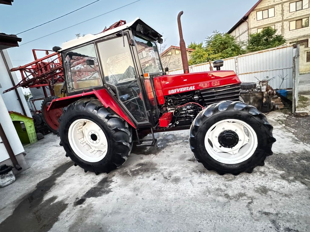 Tractor universal 683 DTC  ( 2004)