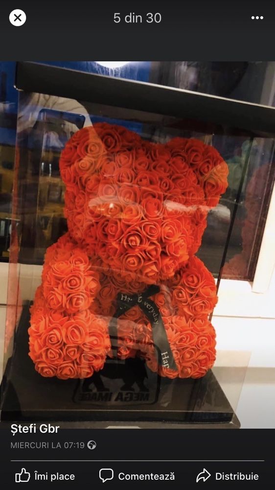 Ursulet figurina din trandafiri de spuma de 40 cm in cutie