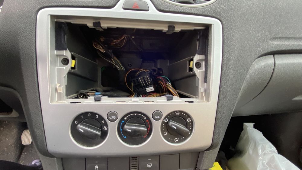 Ramă CD Player  Ford Focus 2