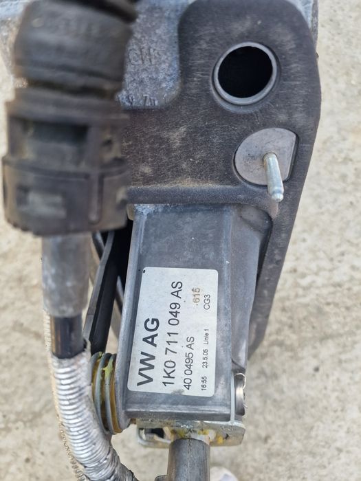 Timonerie cutie cabluri Skoda Octavia 2 motor 2.0 benzina