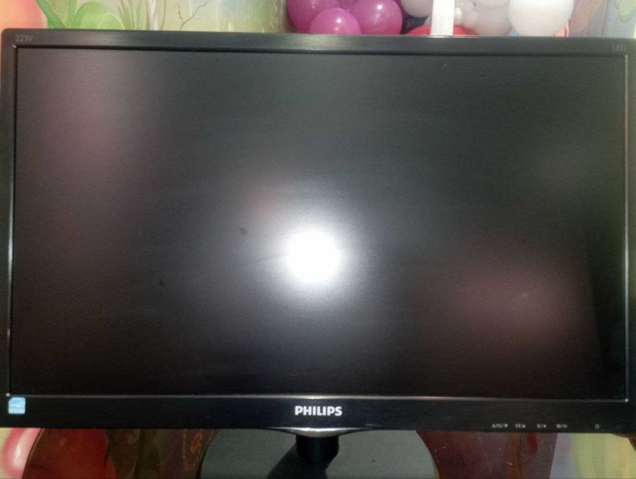 Продается Монитор 23