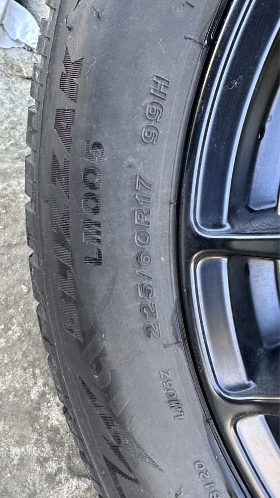 Зимни гуми Bridgestone 225x60xR17