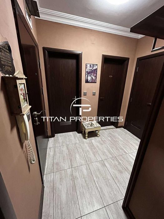 Тристаен апартамент, под наем, кв. Възраждане 1