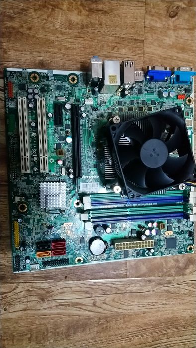 Placa de baza pentru calculator cu procesor i5