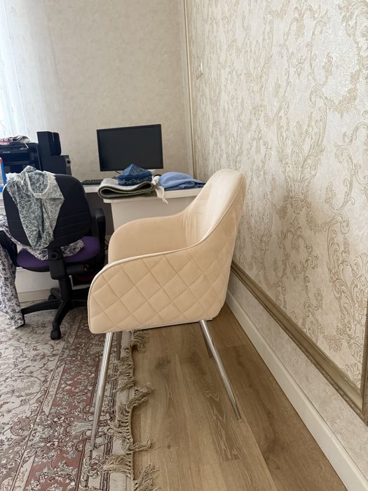 Продается стильные стуля