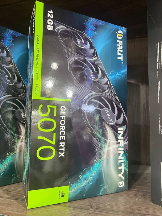 Продам видеокарту Palit RTX 5070 Infinity 3