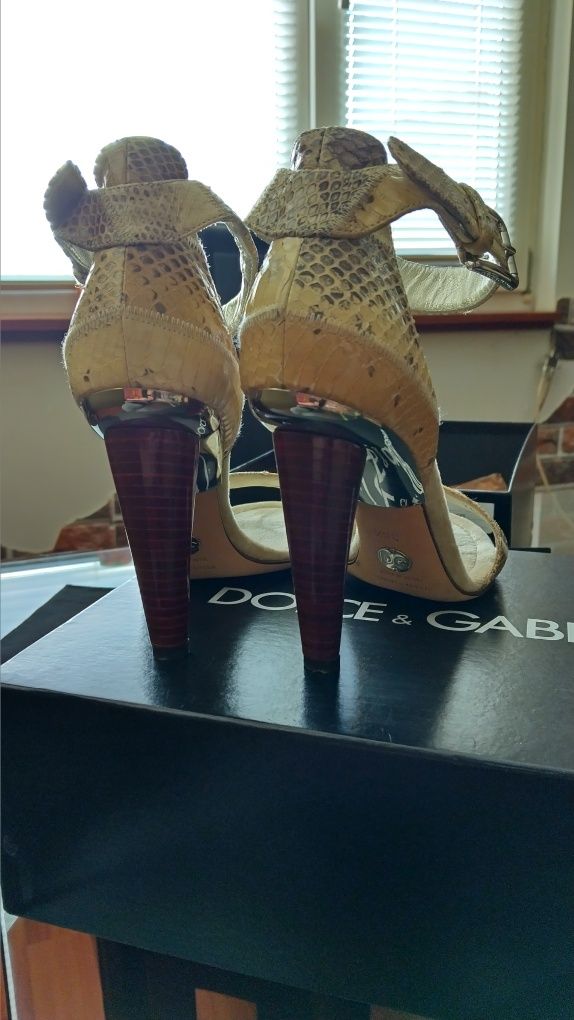 Dolce & Gabbana оригинални дамски сандали 38.5