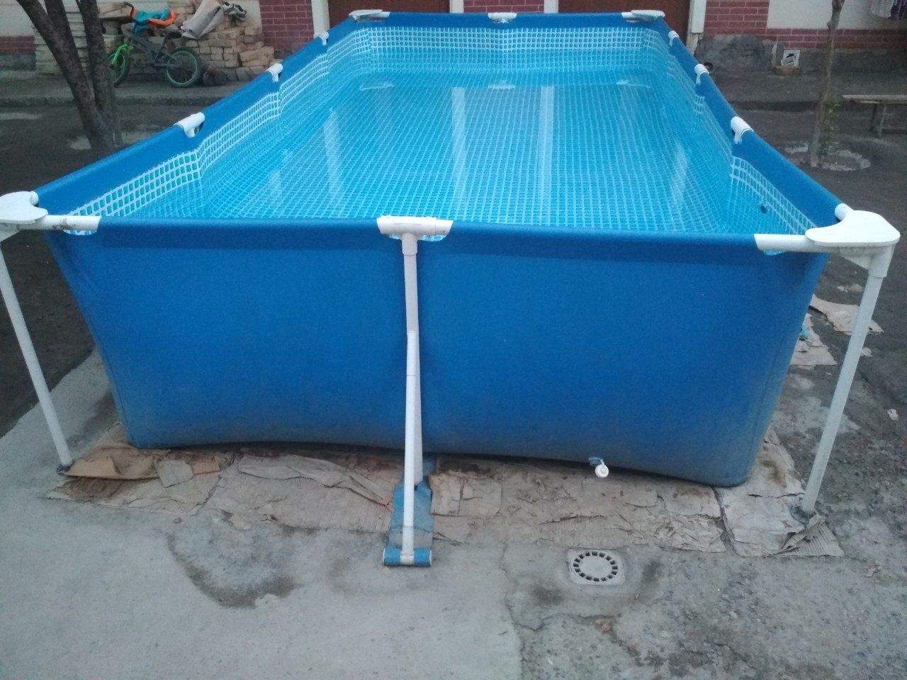 Bassen sotiladi 450sm ga 220 razmerda