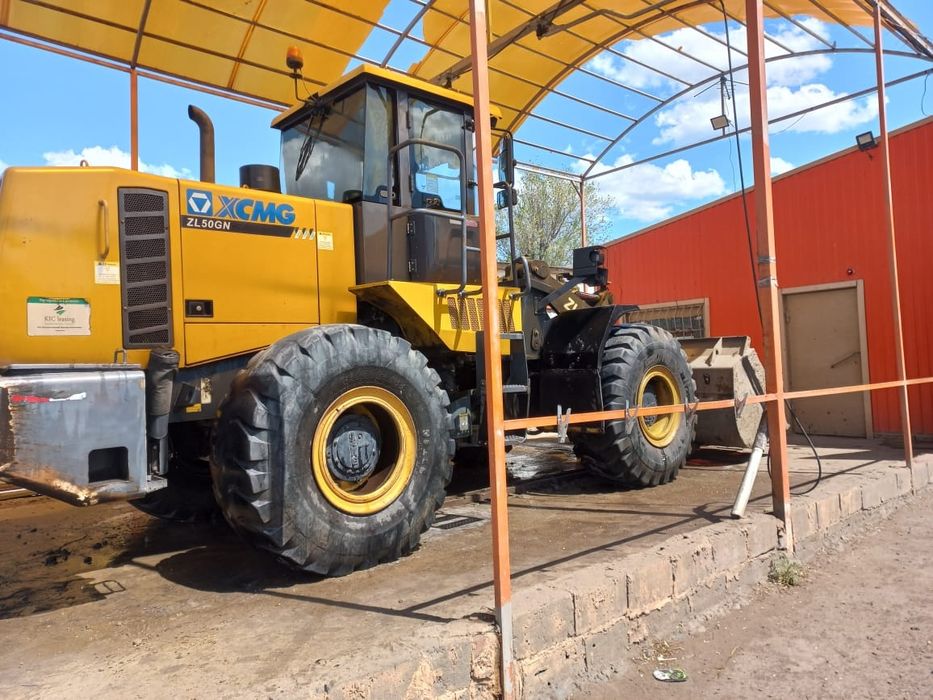 Услуги погрузчика и шахмана