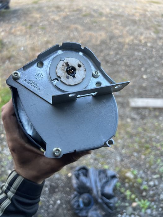 Airbag bmw e60. Pentru alte piese sunati