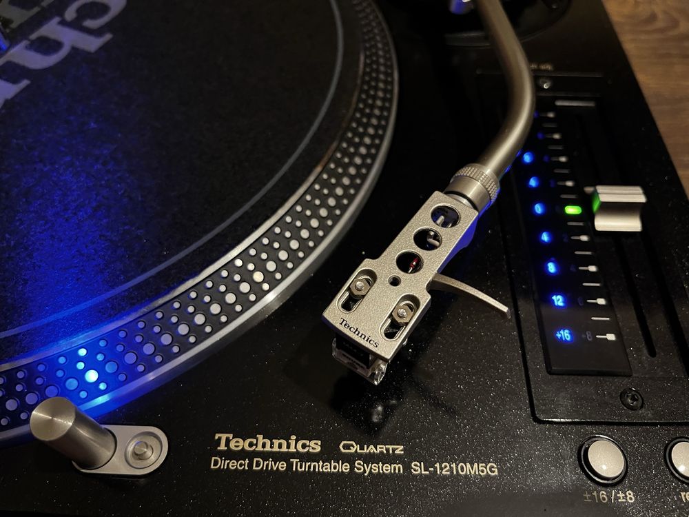 Technics SL-1210 M5G