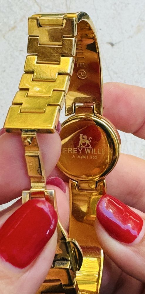 ceas FreyWille omagiu Gustav Klimt Picadilly Circus