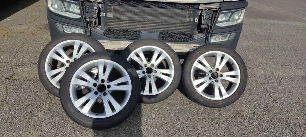 Jante 17".  5/112 Anvelope Pirelli vară