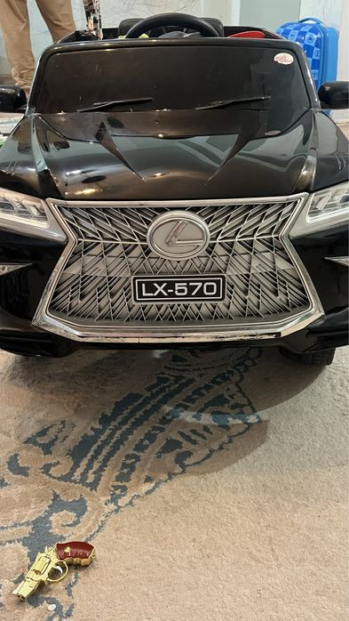 Детская электромашина Lexus LX-570