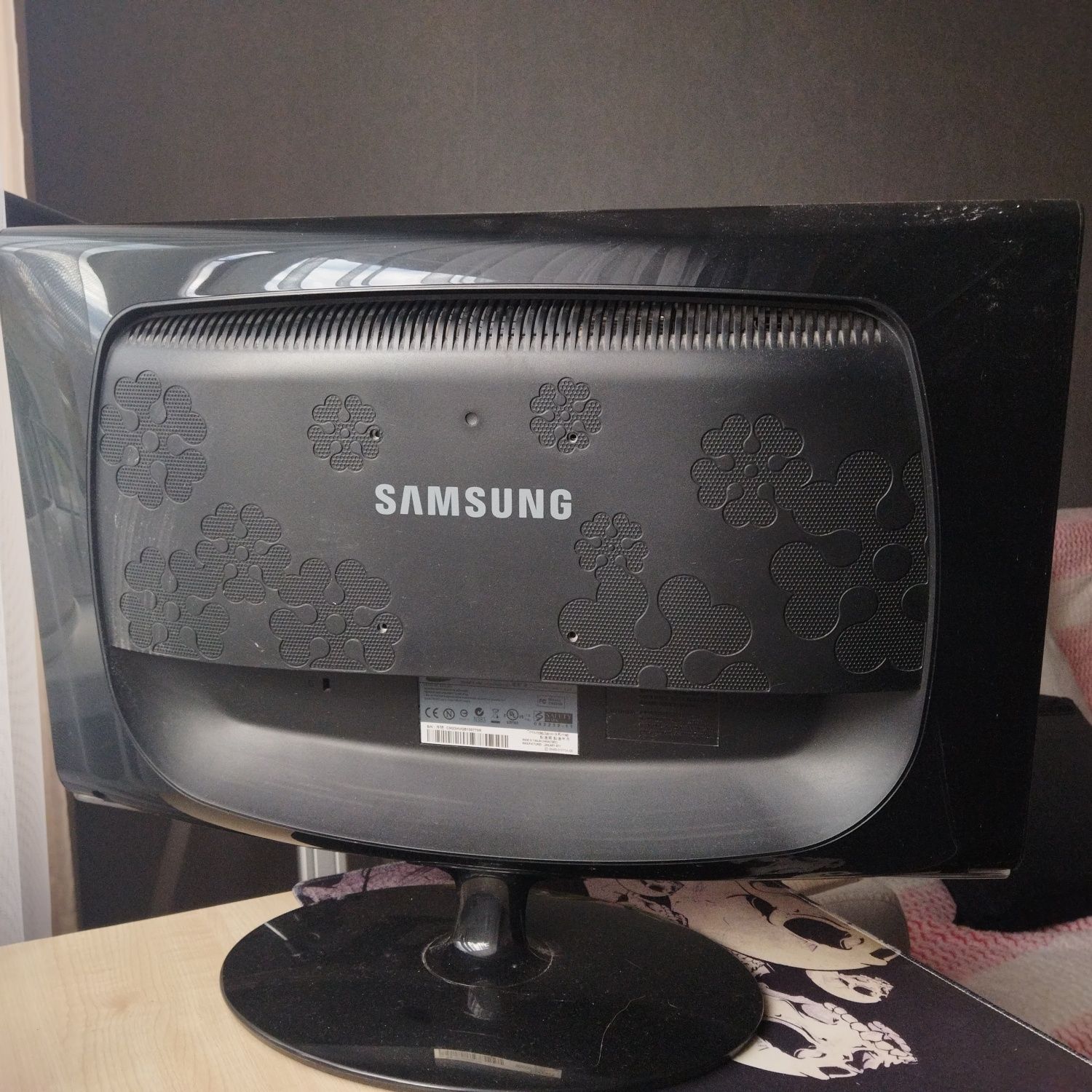 Монитор Samsung 2333T