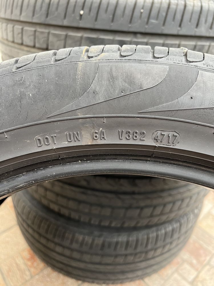 255/45/20 Pirelli Scorpion