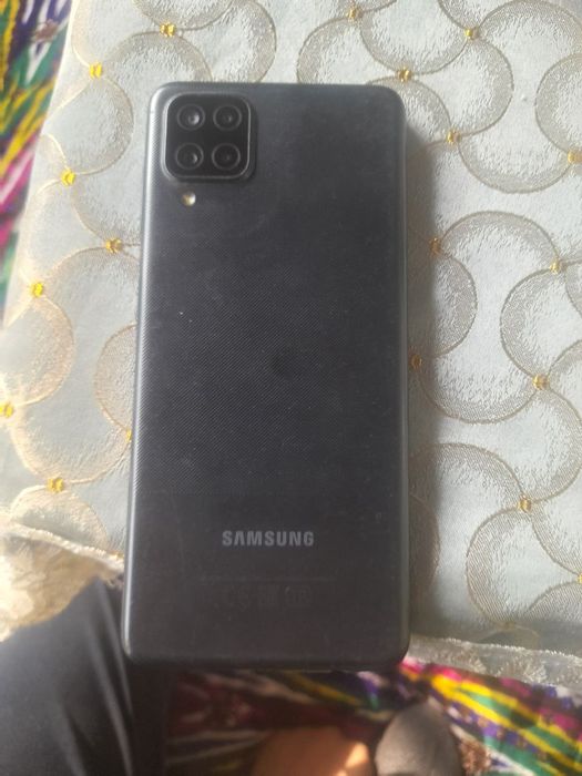 Telefon sotiladi A12