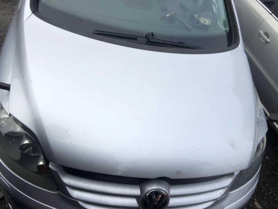 Dezmembrez Volkswagen Golf 5 Plus 1.6 B an 2007 cod motor BSE