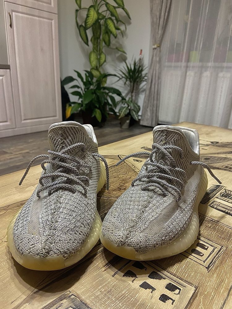 yeezy 350 static reflective