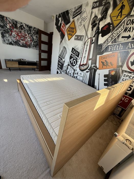 Cadru pat inalt MALM IKEA 160 x 200 cm furnir stejar alb